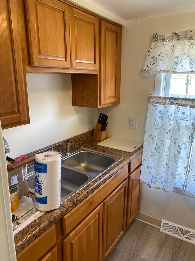 Building Photo - 3946 Adams St