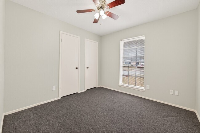 Building Photo - 6630 Harpers Dr