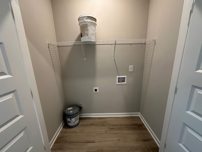 Building Photo - MOVE IN SPECIAL....BRAND NEW Townhome in S...