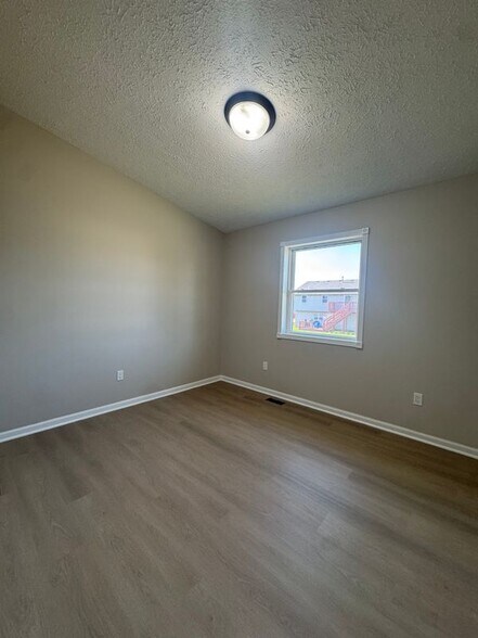 Building Photo - 7396 Kestrel St