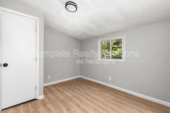 Building Photo - 6232 Witsell Ave
