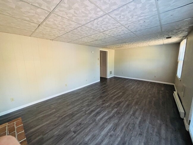 Building Photo - 2712 Wellesley Ct