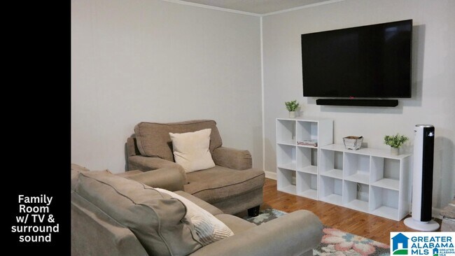Building Photo - 1248 MacQueen Dr