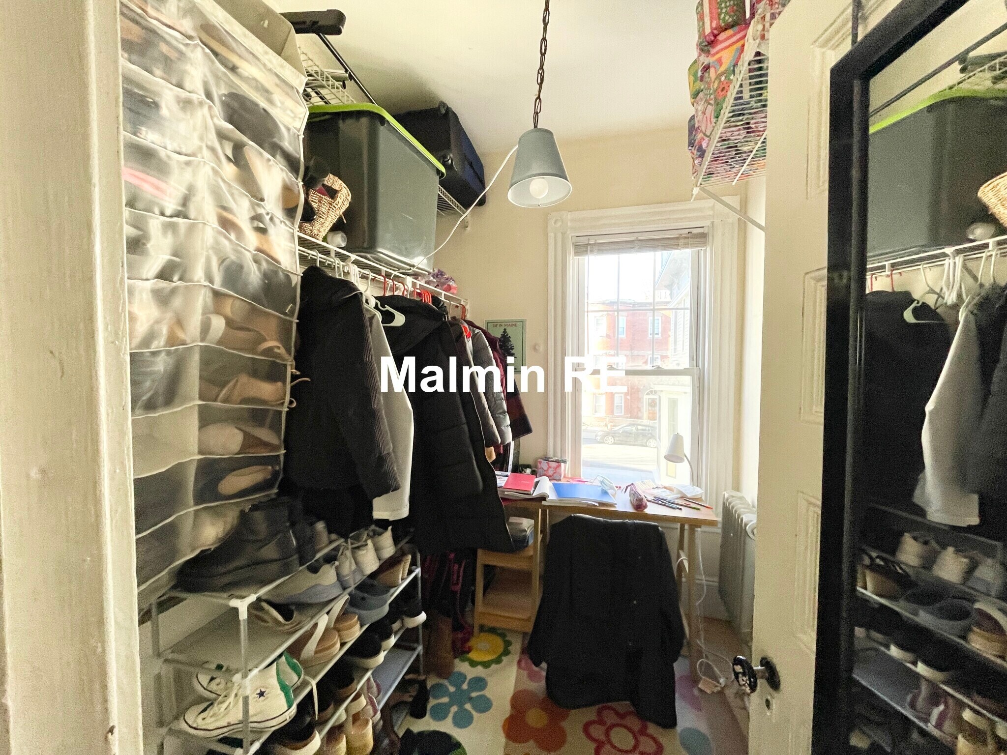 Building Photo - 67 Hillside St