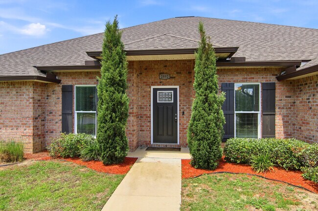 Building Photo - 2892 Chancery Ln