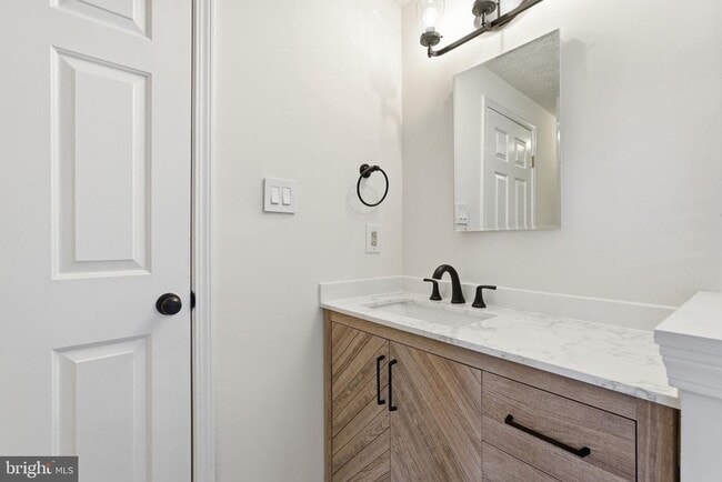 Building Photo - 13225 Custom House Ct