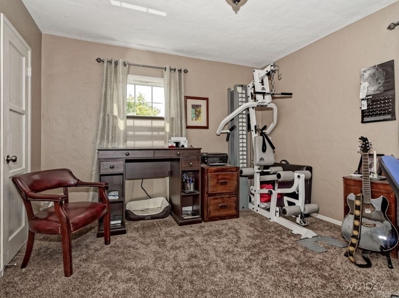 Secondary Bedroom - 504 S 46th St