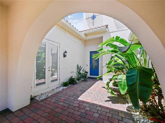 Building Photo - 15704 Marina Bay Dr