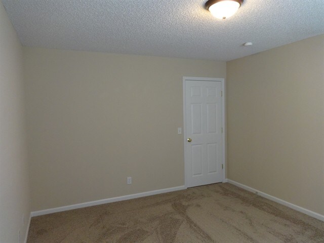 Building Photo - 5 Stemson Way