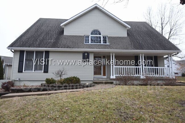 Building Photo - 1140 SW Huntington Rd