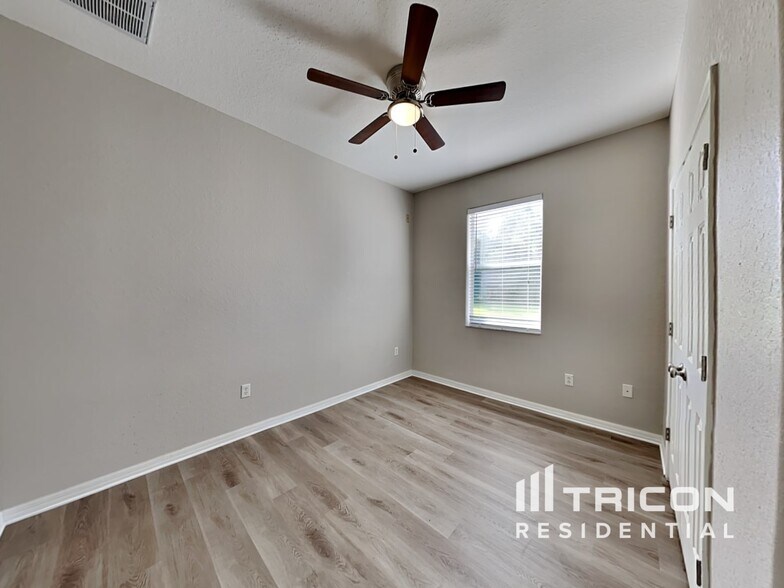 Building Photo - 15402 Pepper Pine Ct