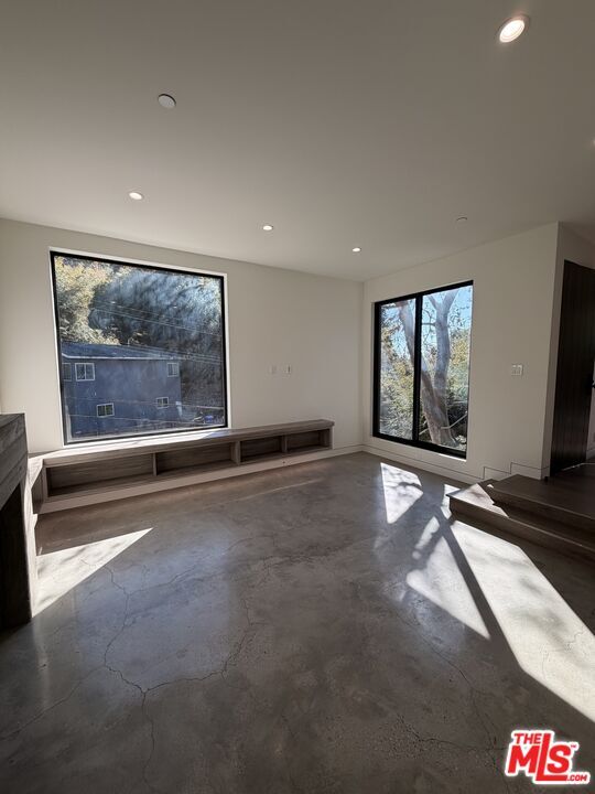 Building Photo - 4517 Cleland Ave