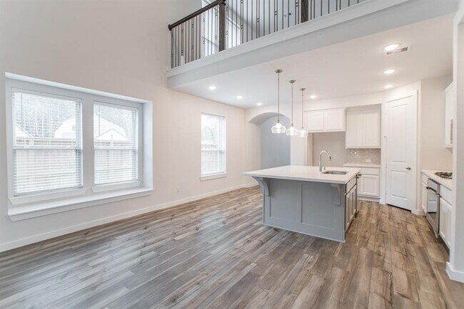 Building Photo - 7397 Mount Greylock Lp