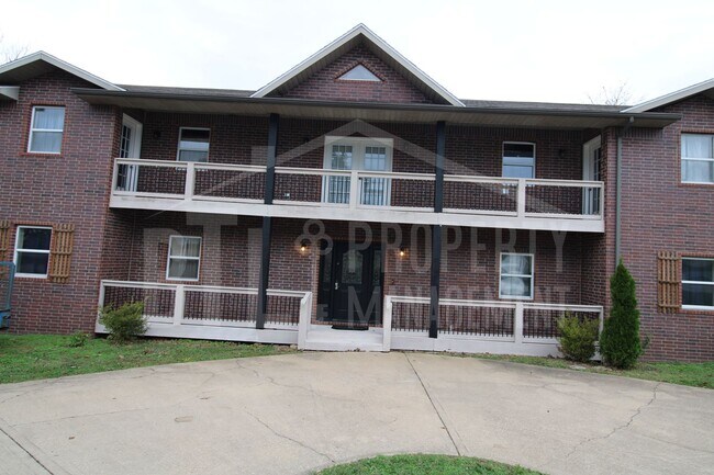 Building Photo - Beautiful Duplex in Kimberling City!