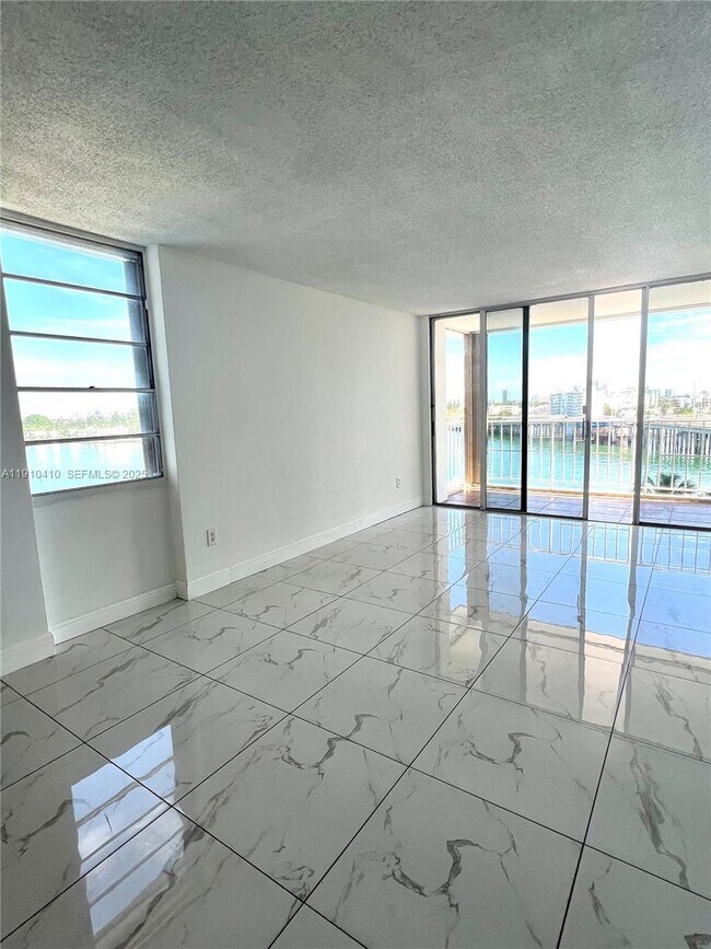 Building Photo - 1865 79th Street Causeway