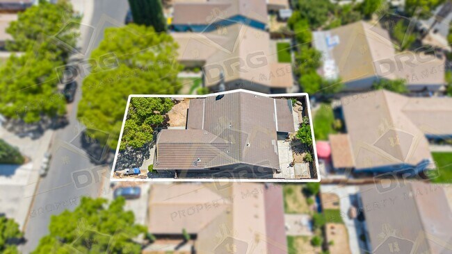 Building Photo - 3524 Hallsboro Ct