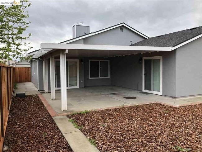 Building Photo - 1740 Gateway Dr