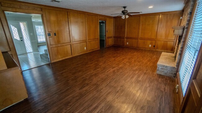 Building Photo - 5507 Slashwood Ln