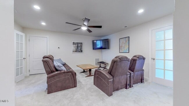 Building Photo - 401 Waverly Hills Dr