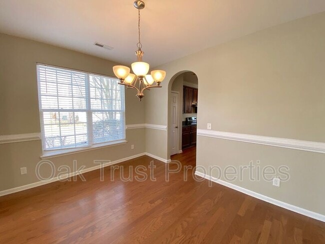 Building Photo - 8968 N Red Maple Cir