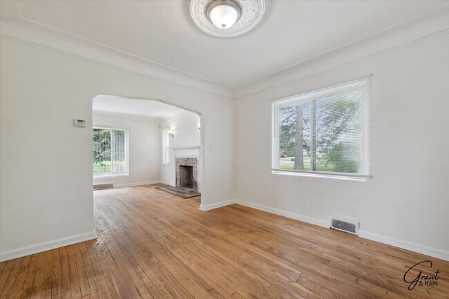 Building Photo - 12200 Cheyenne St