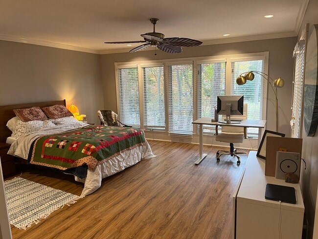 Building Photo - 117 Batchelor Dr