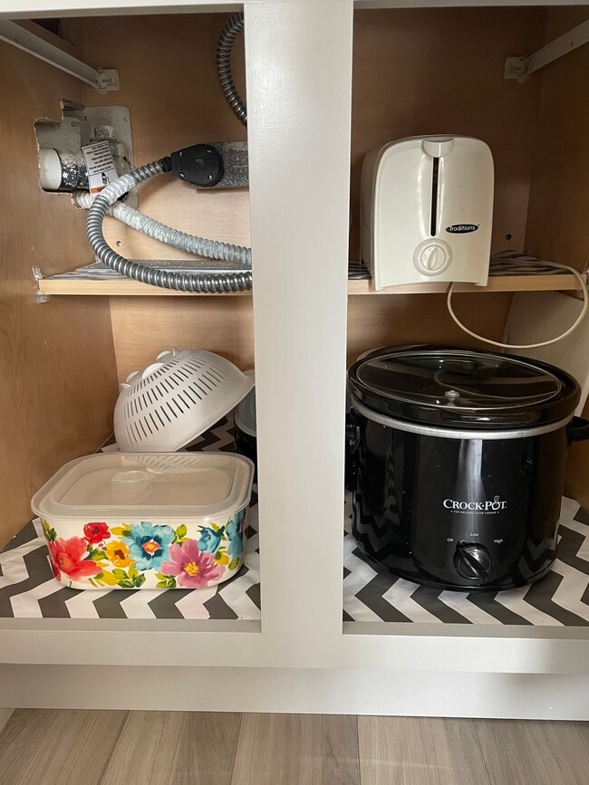 Building Photo - 3938 Surfside Blvd