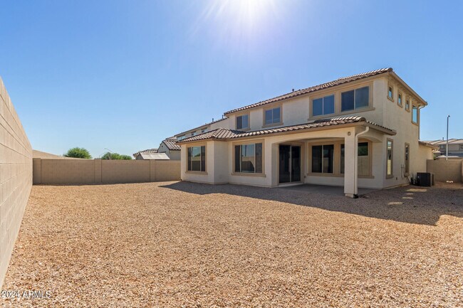 Building Photo - 8854 W Palo Verde Dr