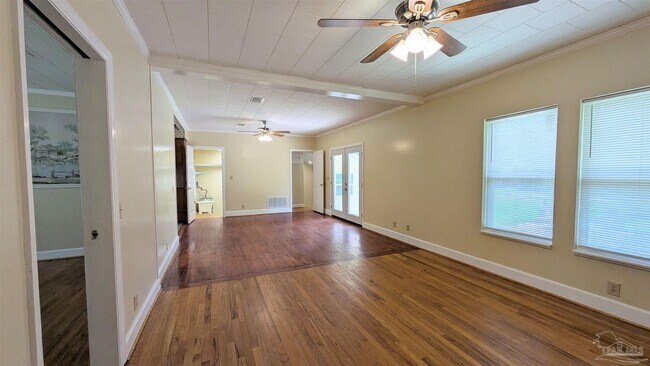 Building Photo - 3826 N 11th Ave