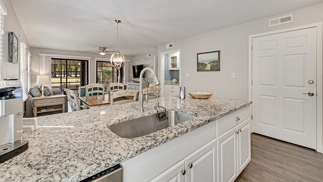 Building Photo - 366 Masters Dr