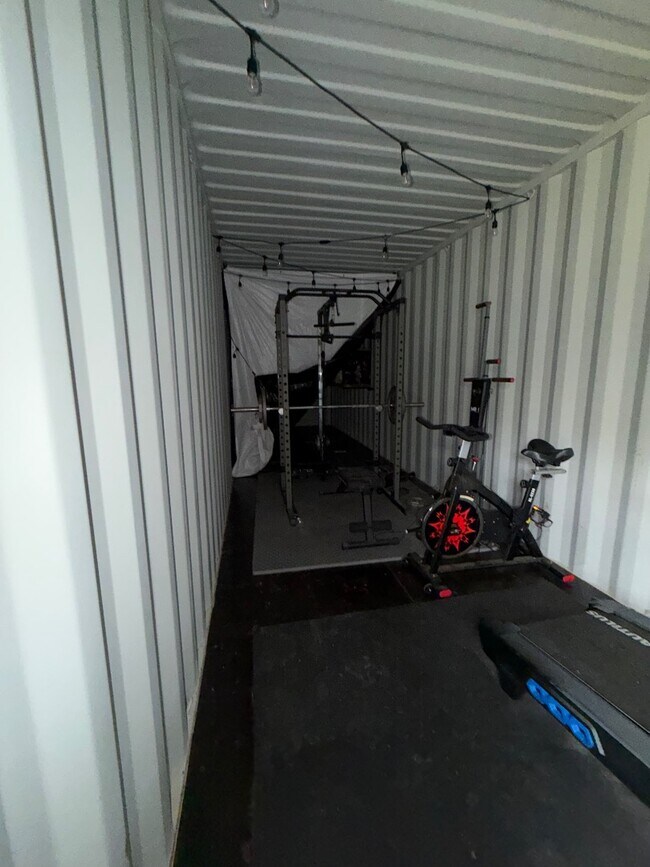 Building Photo - 1101 Old Dixie Hwy N