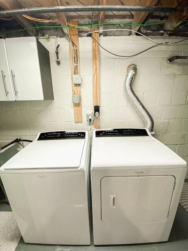 Building Photo - Charming 3 Bedroom, 2 Bath Home in Welcoming Warwick Village