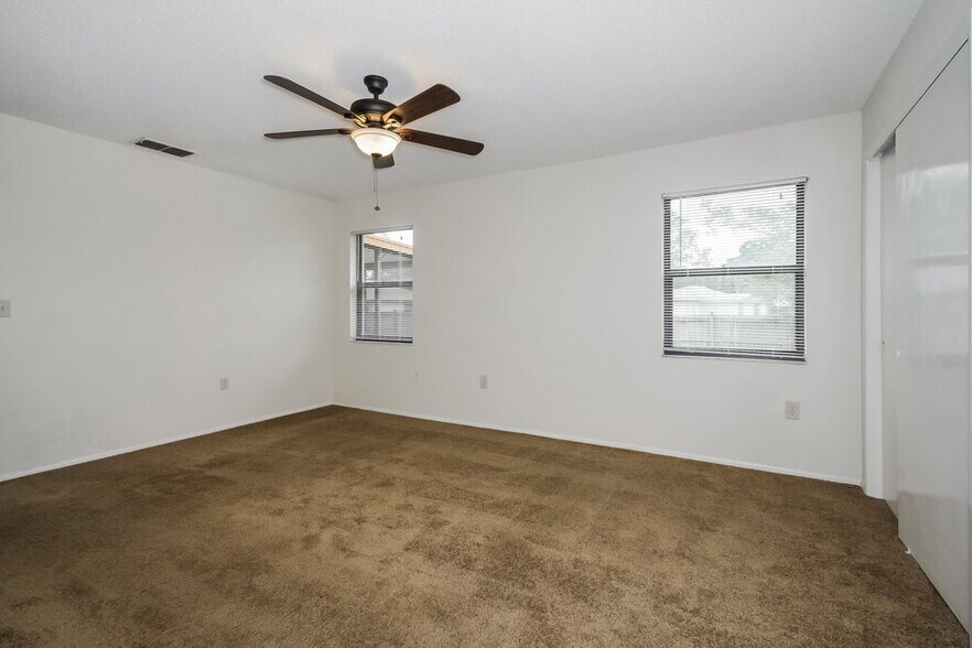 Building Photo - 4249 Lancaster Dr