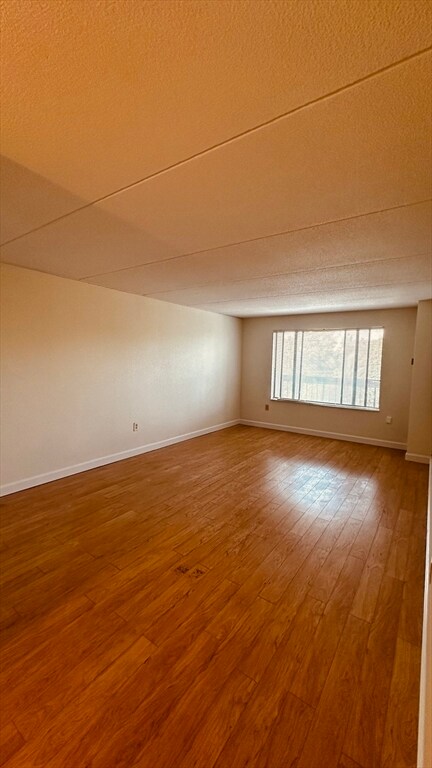 Building Photo - 1550 Worcester Rd