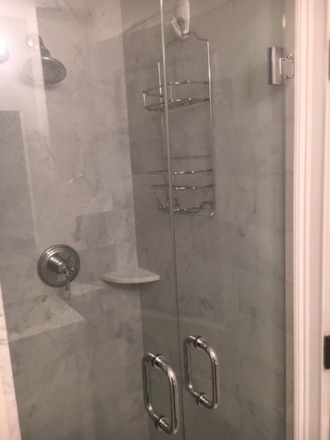 Shower - 194 Salem St