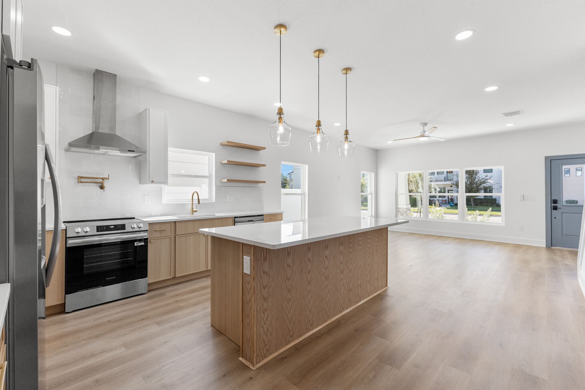 Building Photo - 2523 13th Ave N