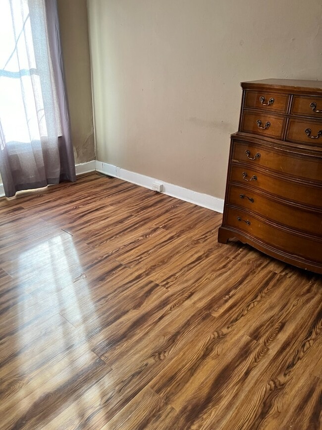 Building Photo - 1624 Fairview St