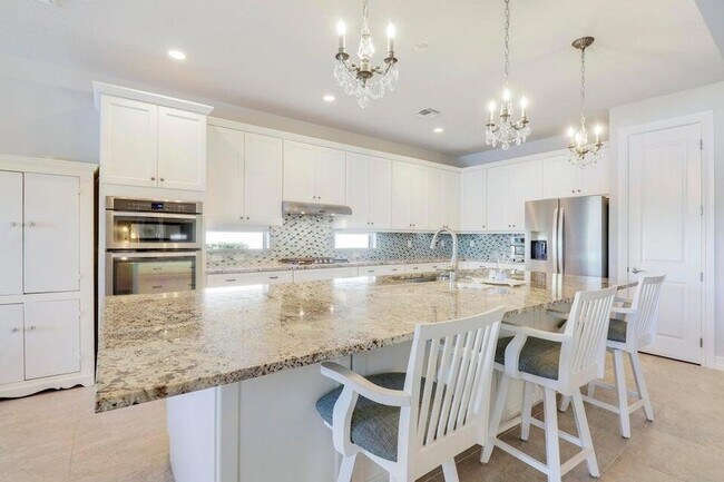 Building Photo - 510 Carrara Ct