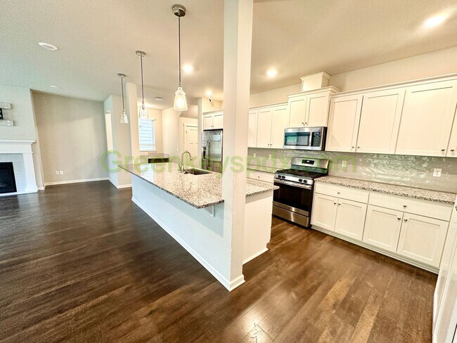 Building Photo - Amazing 2,306-square-foot house in Wood Village