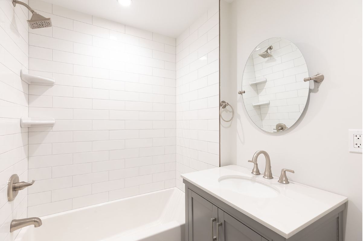 Building Photo - 701 8th St NE