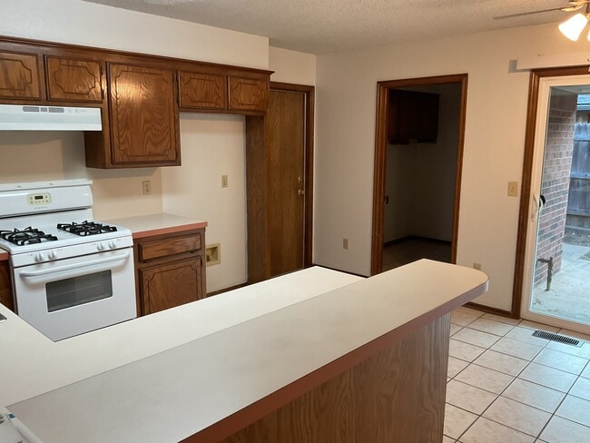 Building Photo - 3213 Dove Crossing Dr