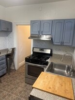 Building Photo - 22 Sherwood Ave