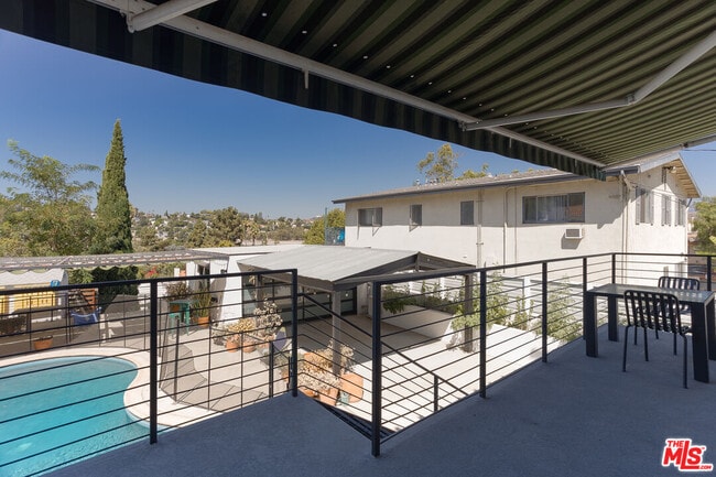 Building Photo - 2287 Glendale Blvd
