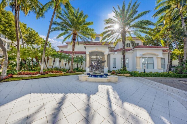 Building Photo - 3245 NE 184th St