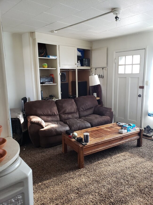 Building Photo - YD Enterprise LLC