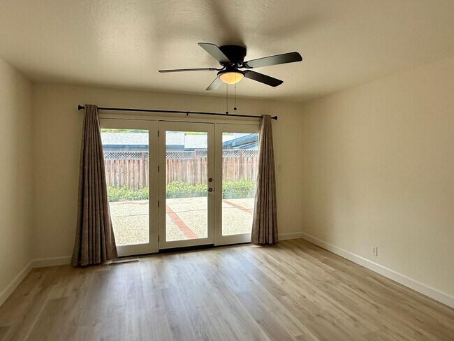 Building Photo - Bright & Updated 3 Bedroom 2 Bath Single Family Home in Santa Clara