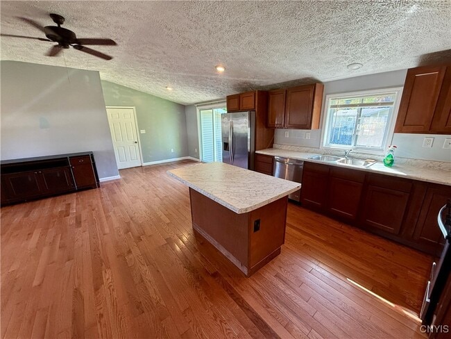 Building Photo - 114 Grandy Dr