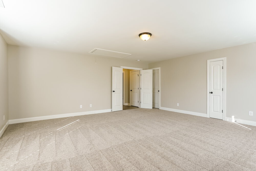 Building Photo - 56 Oakton Dr