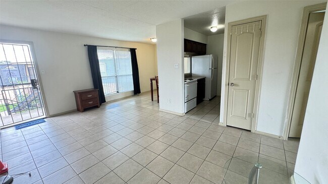 Building Photo - 10802 Kingspoint Rd