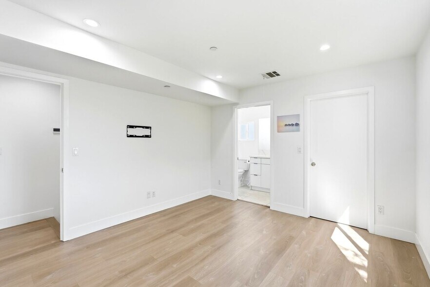 Building Photo - 4455 Colfax Ave